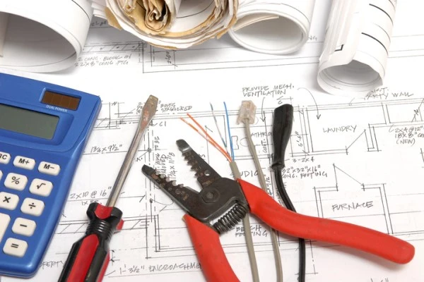 How to Become an Electrical Estimator 